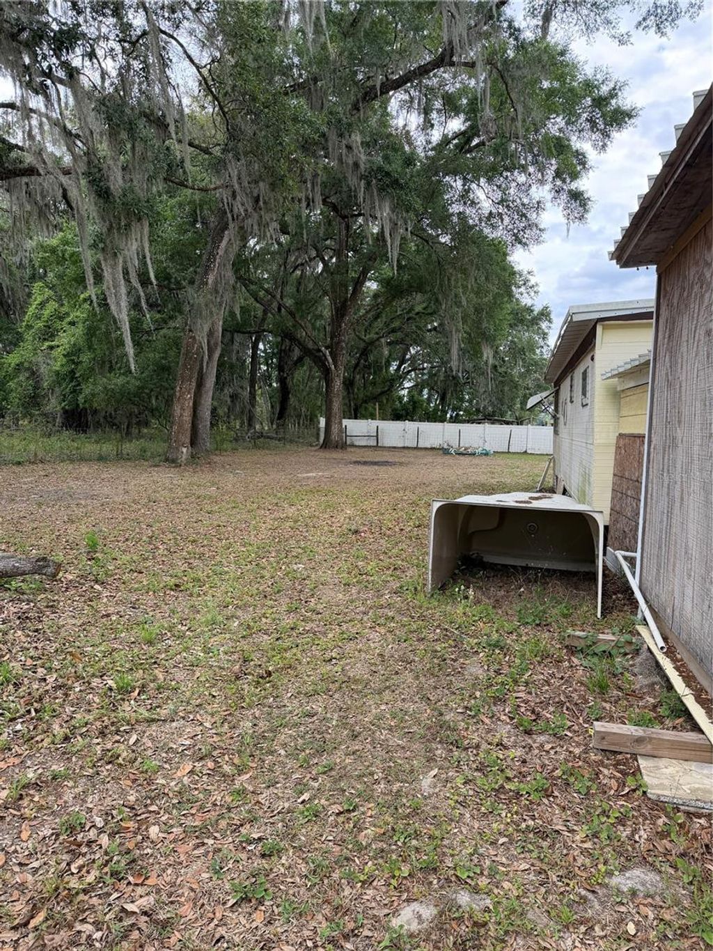 Photo of 11259 NE 10th Terrace, Oxford, FL 34484 (MLS # OM723223)