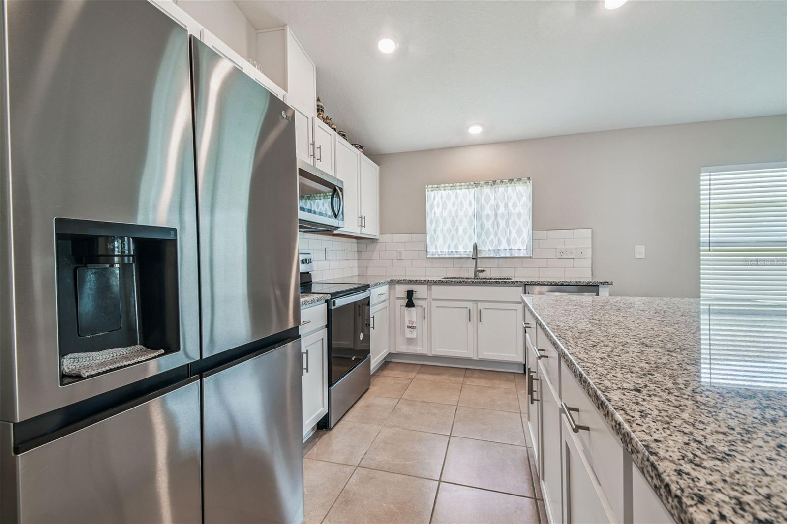 WILLIAMS POINTE - Residential