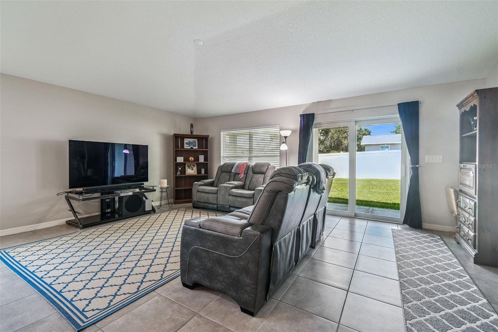 WILLIAMS POINTE - Residential