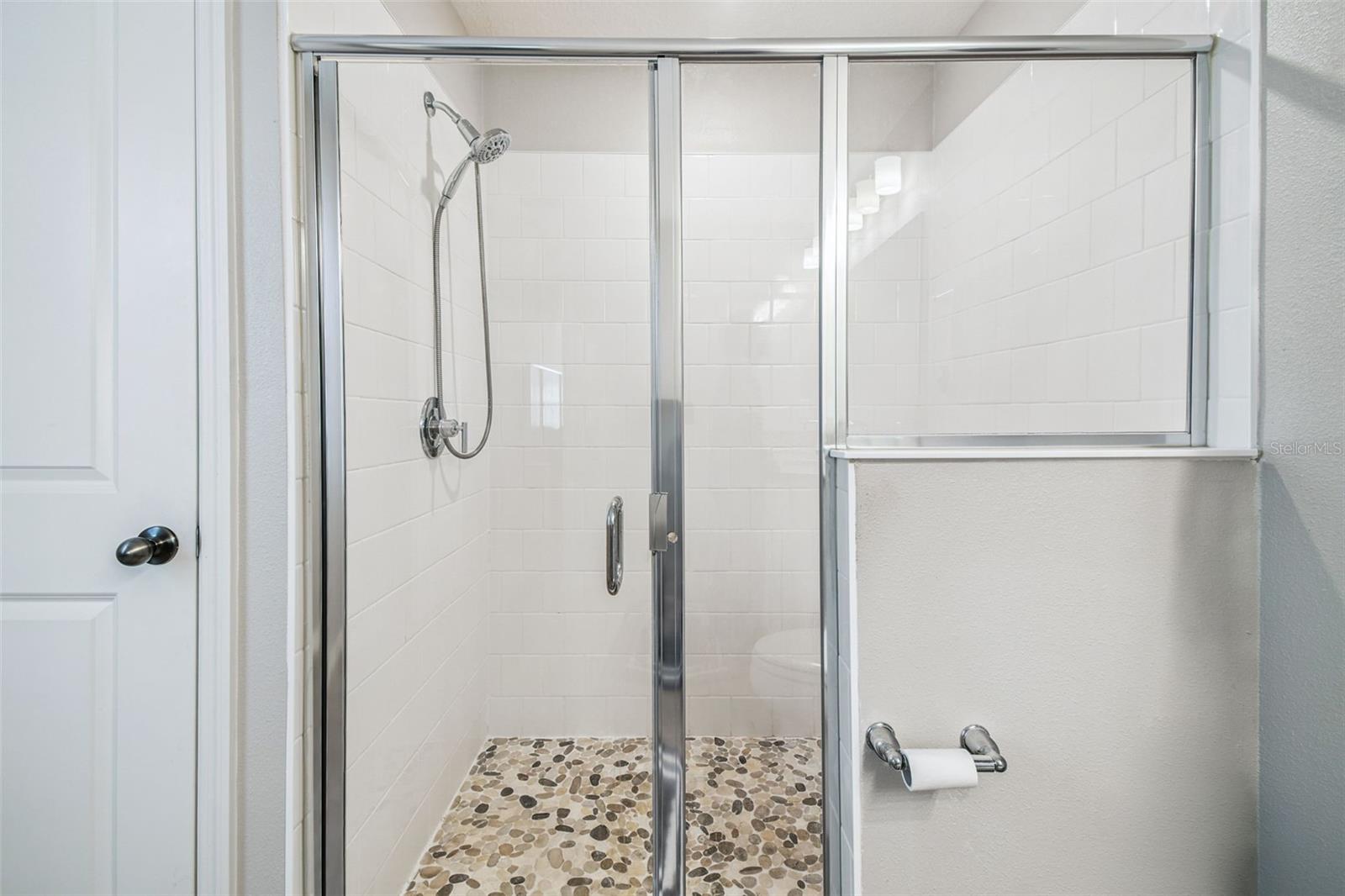 WILLIAMS POINTE - Residential