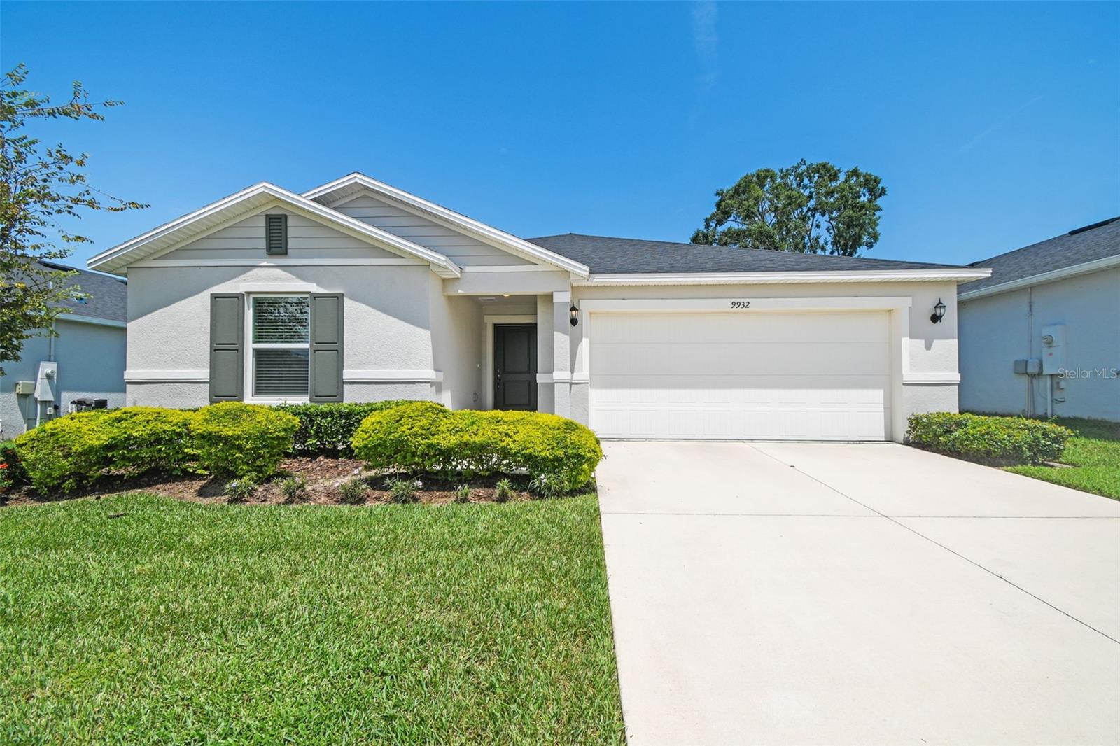 Welcome home to this better than new 4-bedroom, 2-bathroom residence offering over 2100 sq.ft. of beautifully designed living space!
From the moment you step inside you will appreciate the well designed floor plan featuring ceramic tile flooring in the living areas. The home has three spacious secondary bedrooms, laundry room and a full bath conveniently located at the front of the home.
Prepare to be impressed by the expansive kitchen, dining and great room with soaring ceilings that open to a covered patio—perfect for living and entertaining. The like new kitchen is a chef’s dream, boasting 30-inch upper cabinets, a large island, stainless-steel appliances, pantry and an abundance of lower cabinets with granite counter tops
The private primary suite offers a true retreat, complete with a massive, you have to see-it-to-believe-it, walk-in closet. The spa-like ensuite bathroom complete with dual-sink vanity with granite countertops, a spacious walk-in shower with tile plus spacious linen closet are sure to impress!
This like new home has it all! Schedule your private showing today and make this incredible home yours!