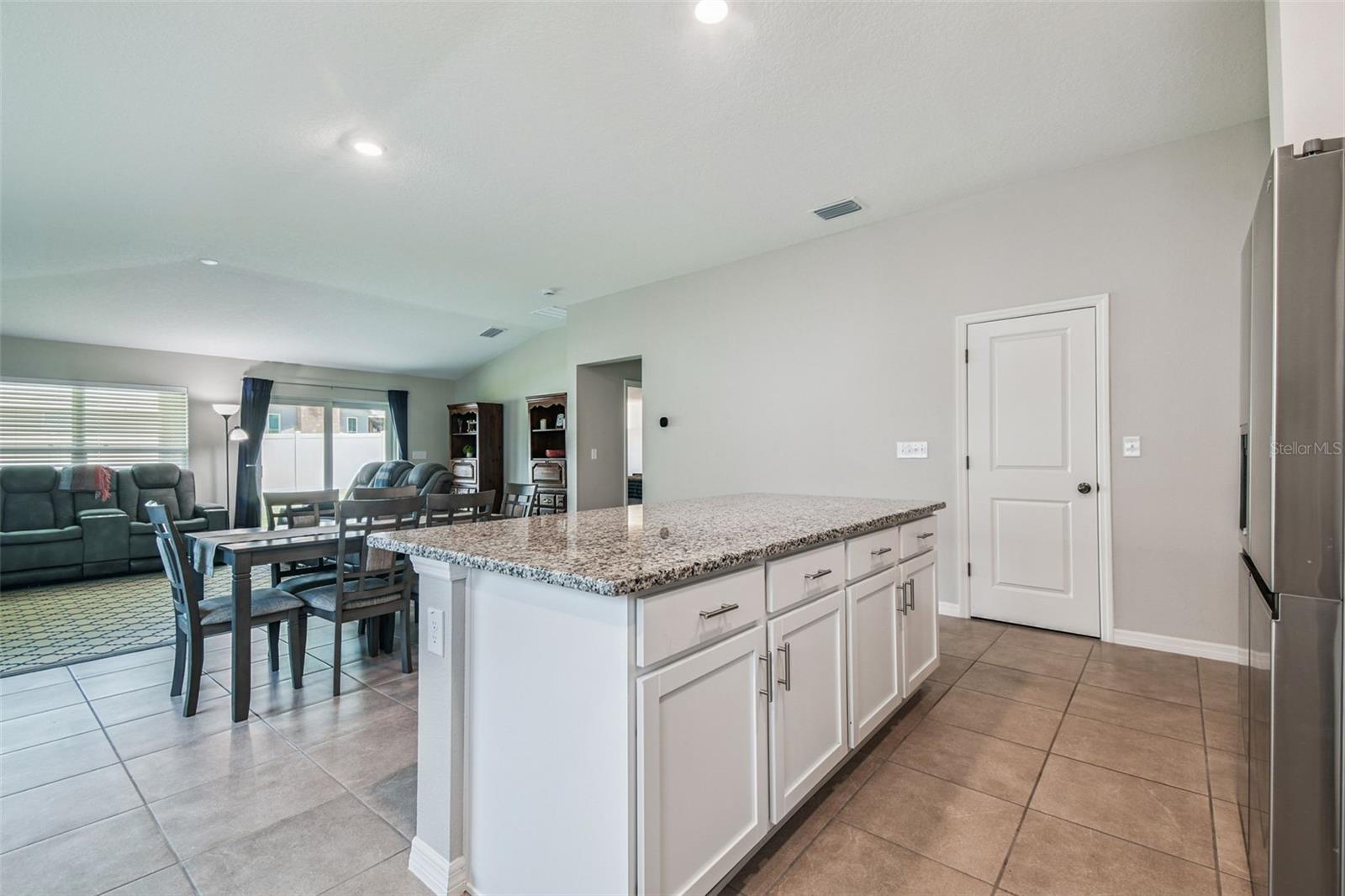 WILLIAMS POINTE - Residential