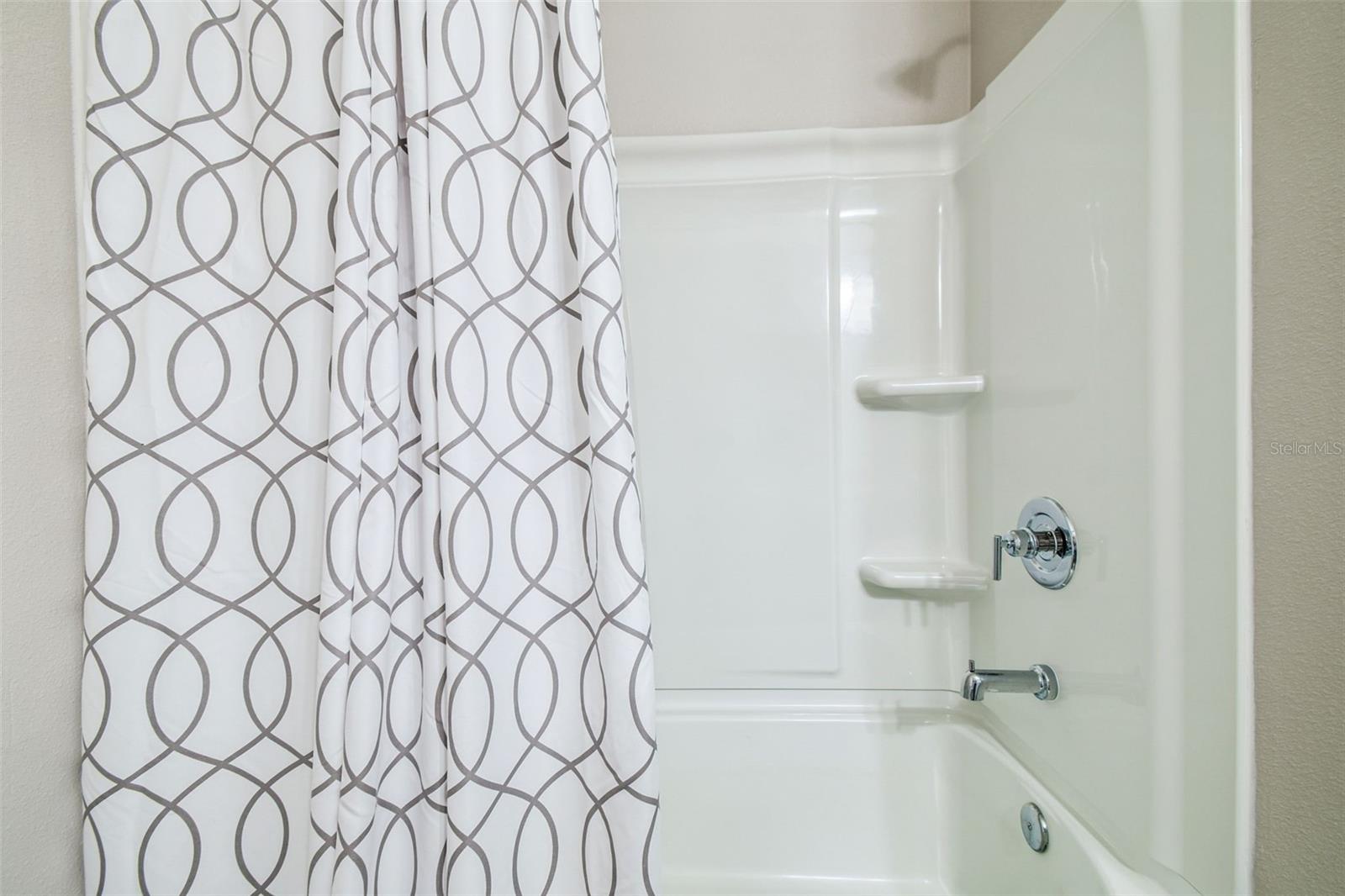 WILLIAMS POINTE - Residential