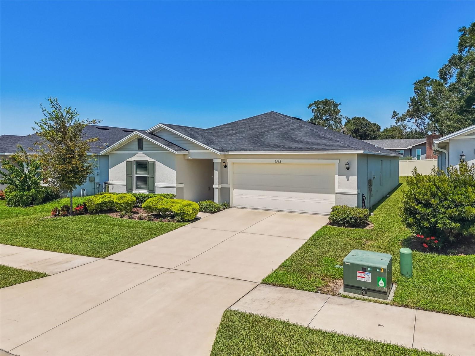 WILLIAMS POINTE - Residential