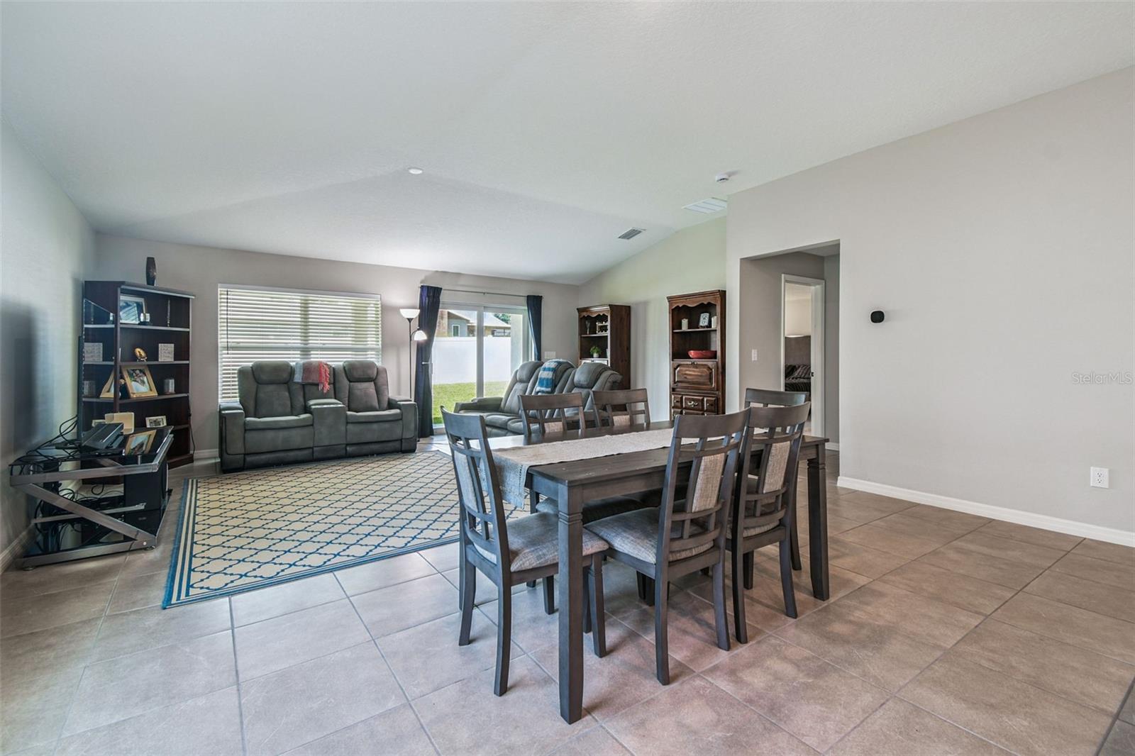 WILLIAMS POINTE - Residential