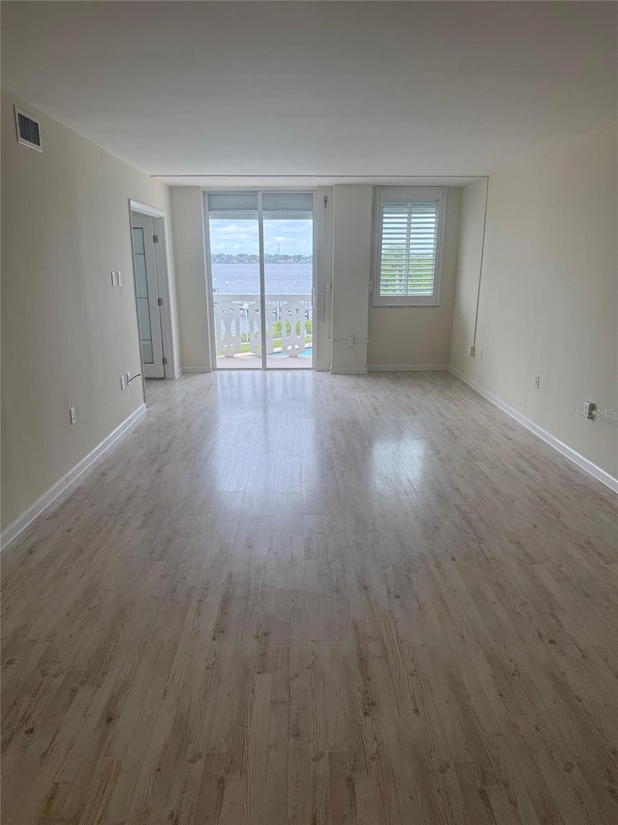 BAYSHORE BATH & TENNIS CLUB CONDO - Residential