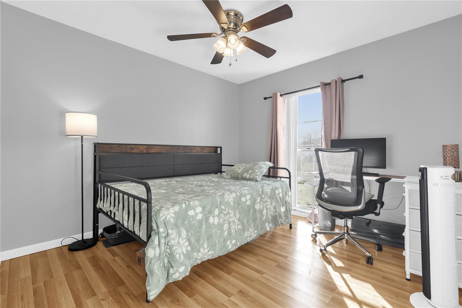 LOGAN GATE VILLAGE PH II UN 1 - Residential