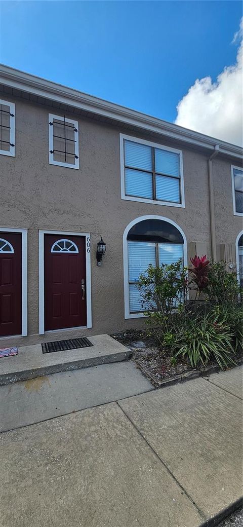 Photo of 606 Casa Park A Court, Winter Springs, FL 32708 (MLS # O6376778)