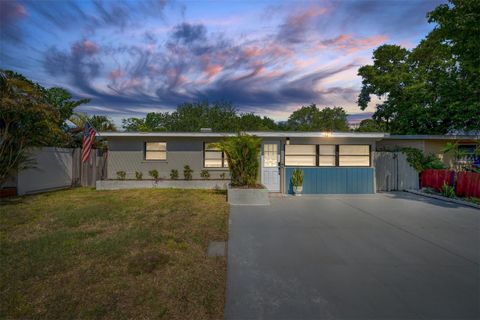 A home in LARGO