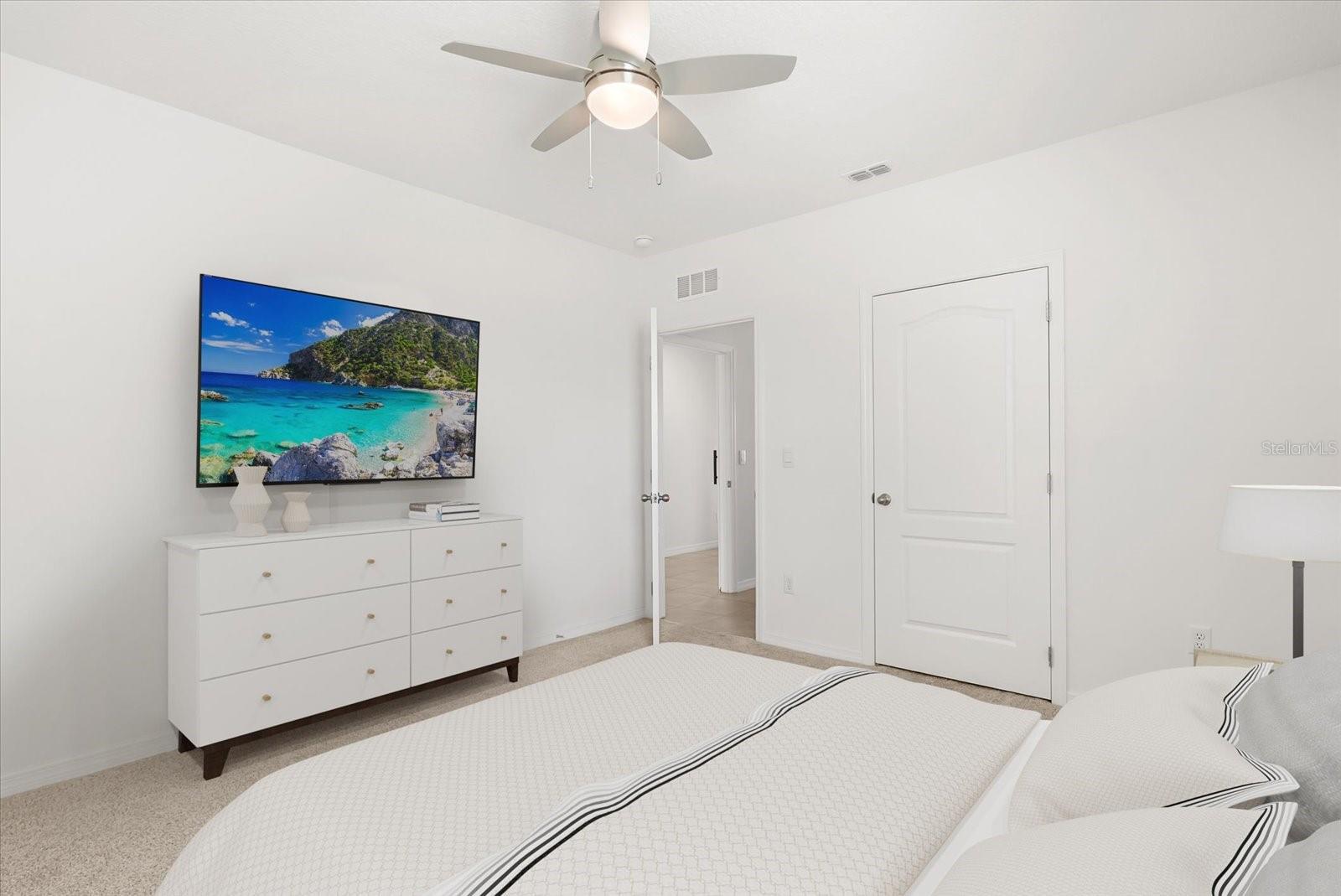5226 MAHOGANY DRIVE