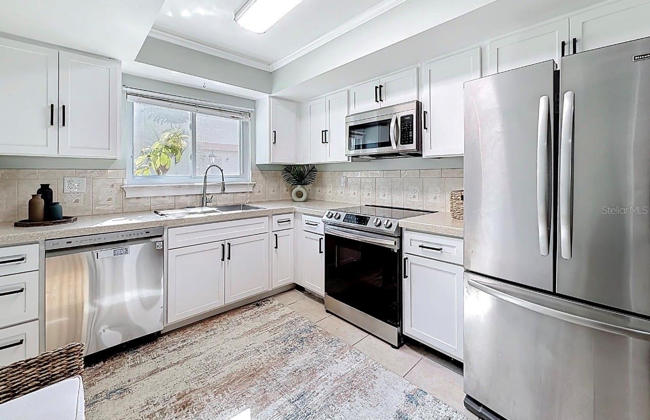 WHISPER WOOD TWNHMS CONDO - Residential Lease