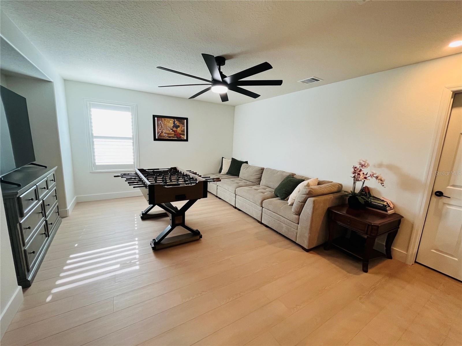 ORCHARD PK/STILLWATER XING PH - Residential