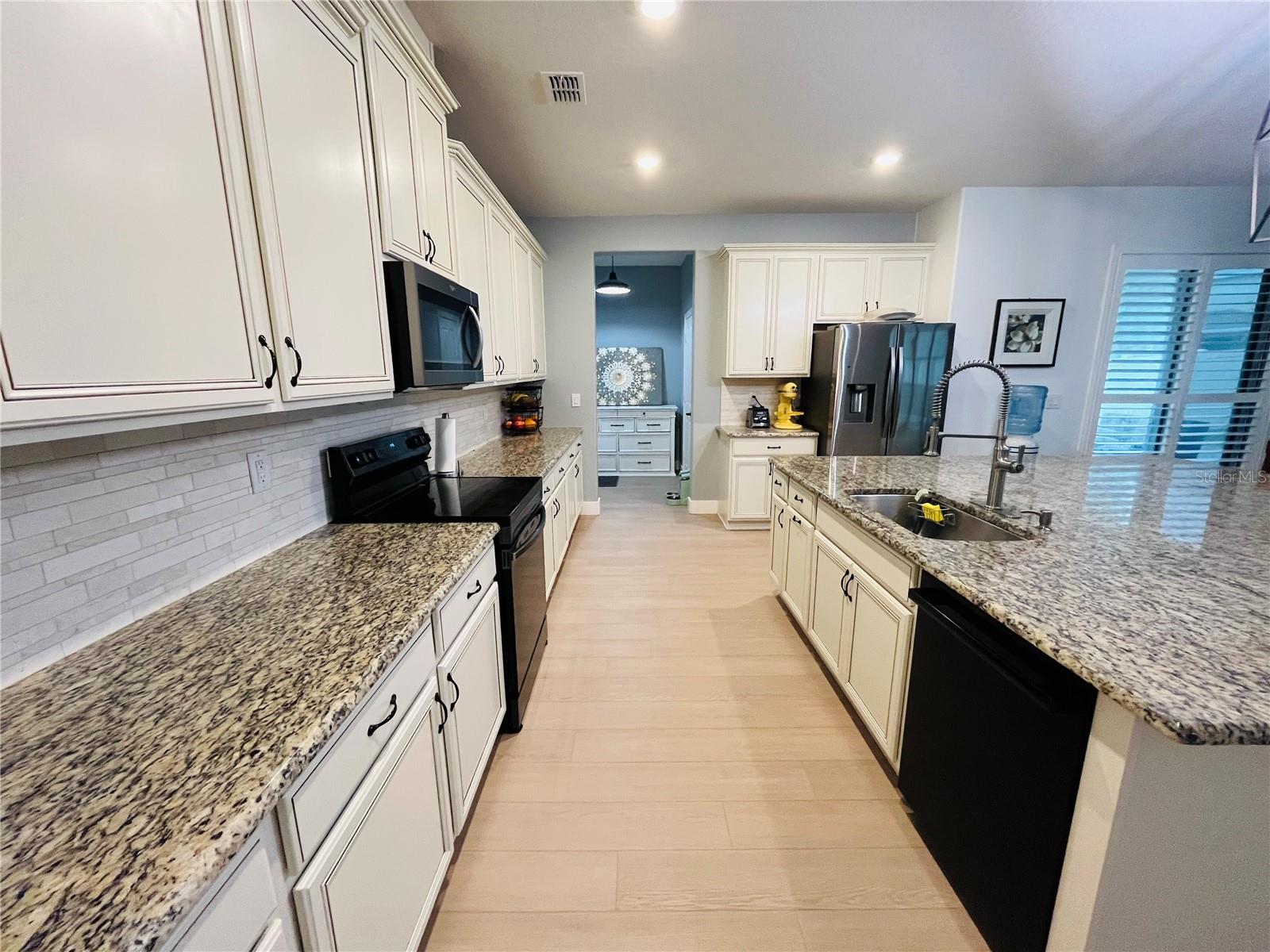 ORCHARD PK/STILLWATER XING PH - Residential