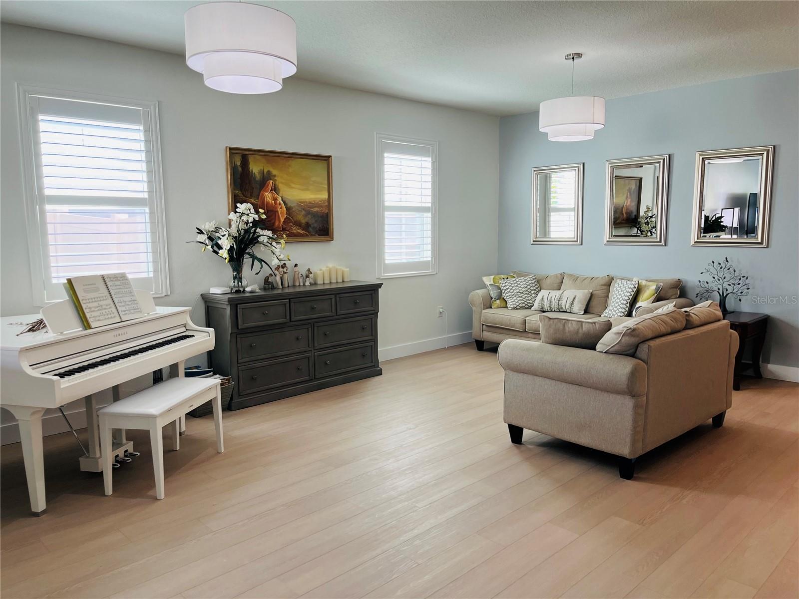 ORCHARD PK/STILLWATER XING PH - Residential