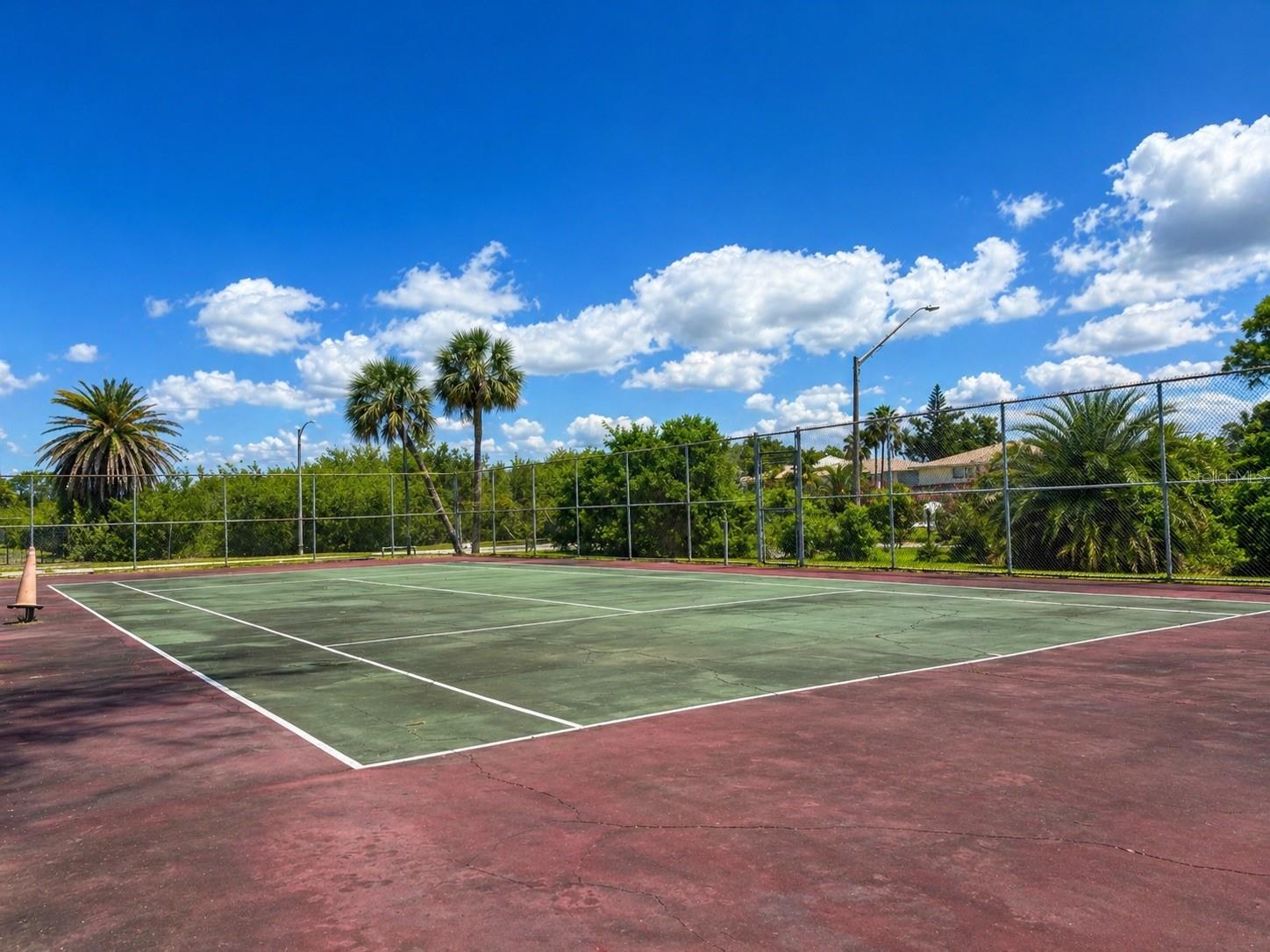 PEPPERTREE LAKE CONDO - Residential