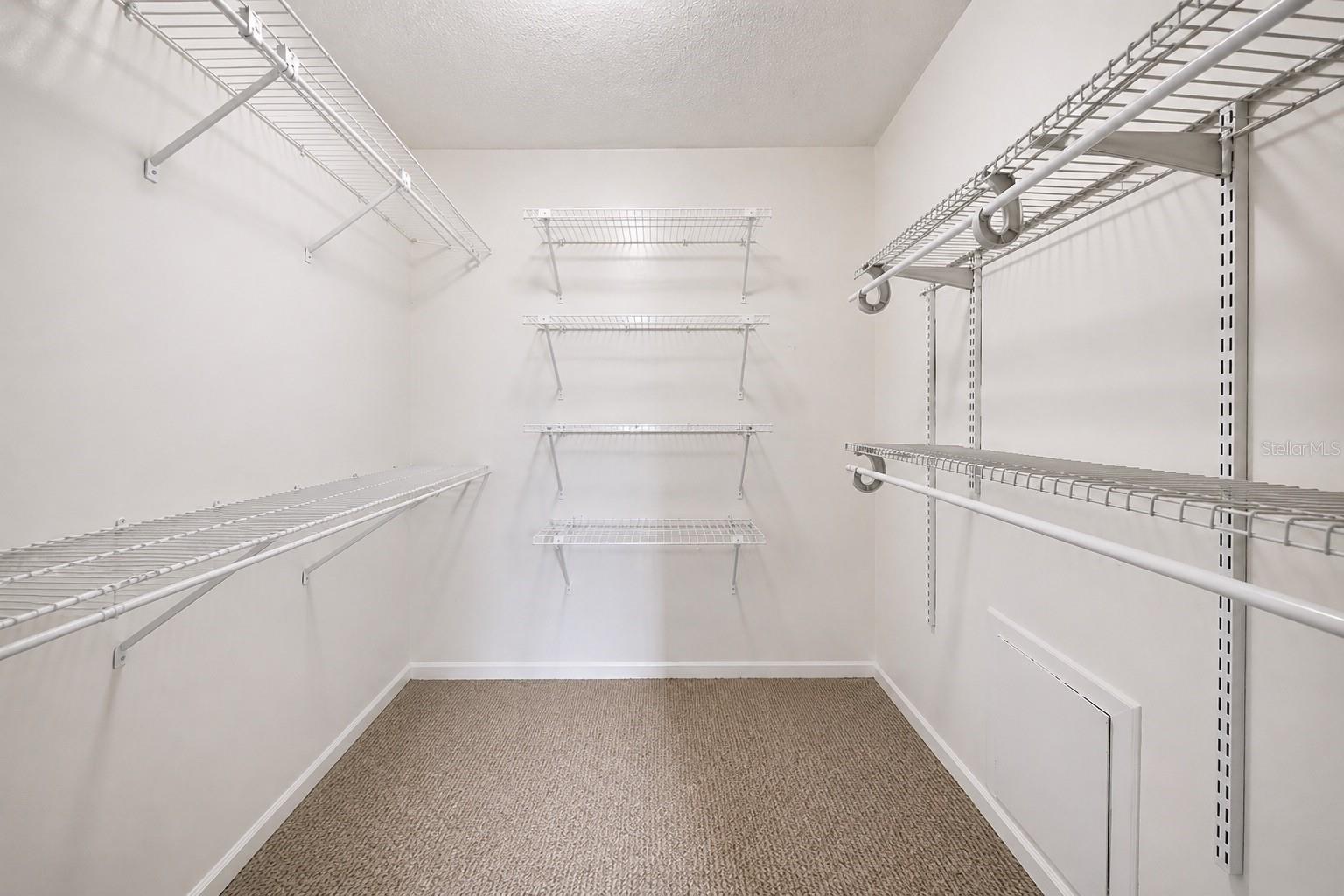 PEPPERTREE LAKE CONDO - Residential