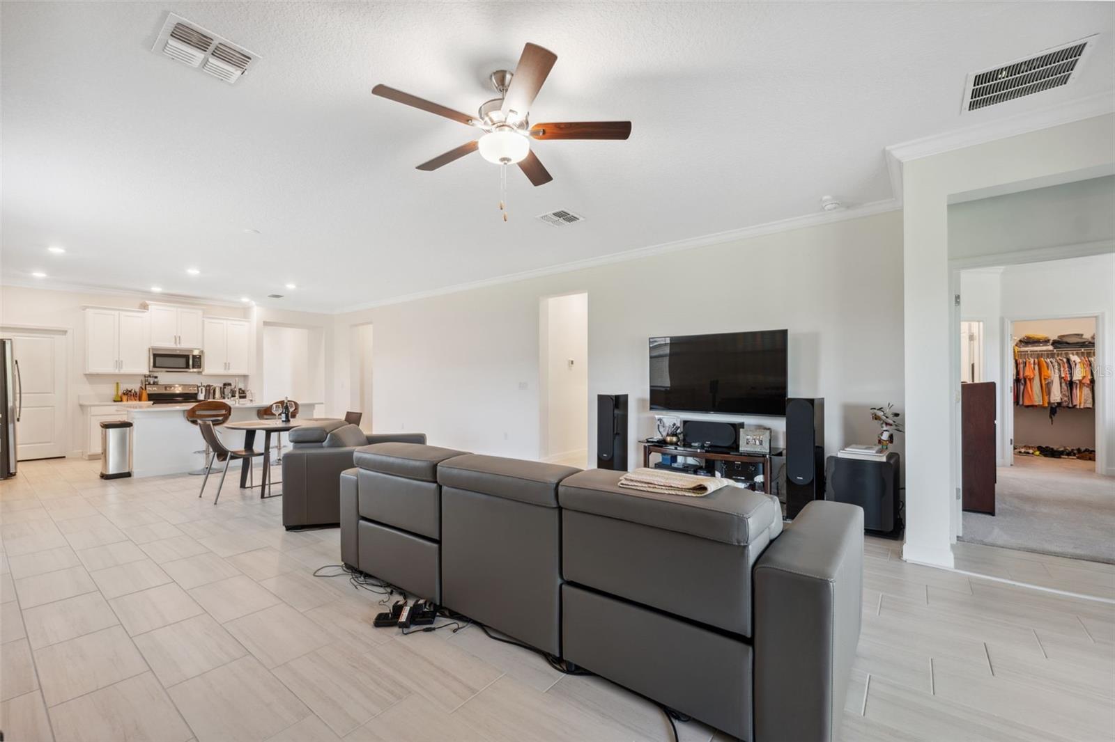 ANGELINE PHASES 1A 1B 1C & 1D PB 87 PG 072 LOT 57 - Residential Lease