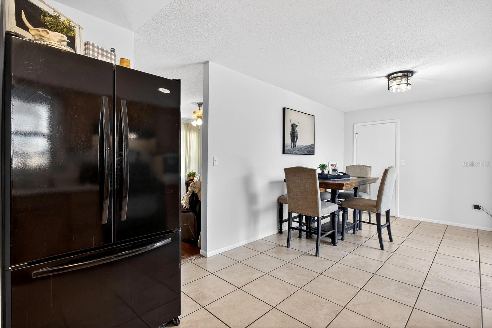 LAKE PARKER MANOR - Residential