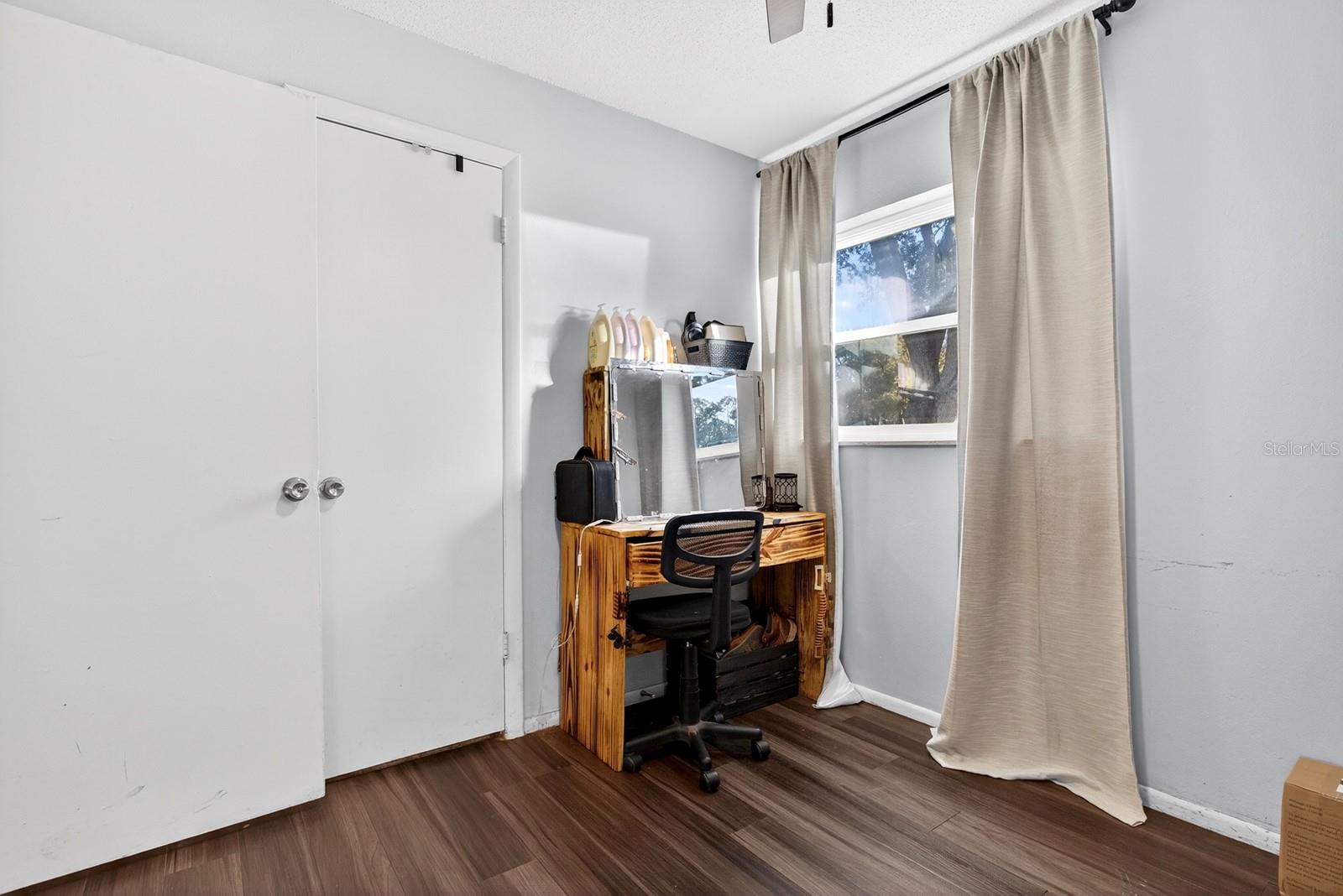 LAKE PARKER MANOR - Residential