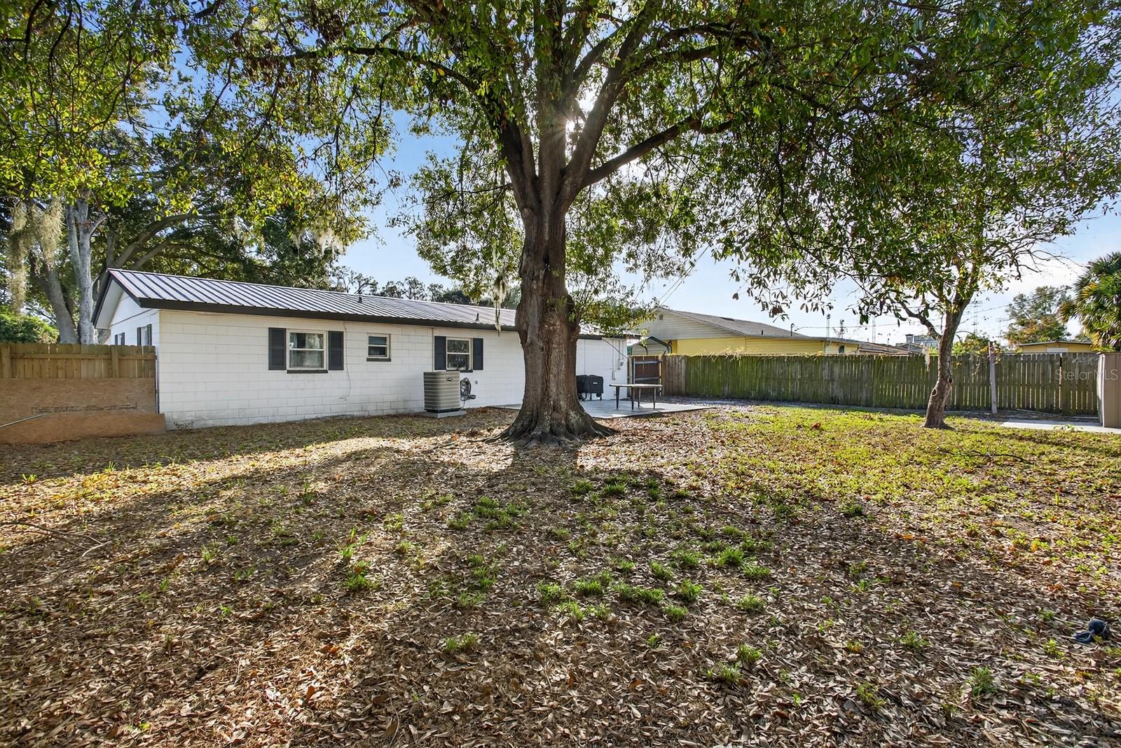 LAKE PARKER MANOR - Residential