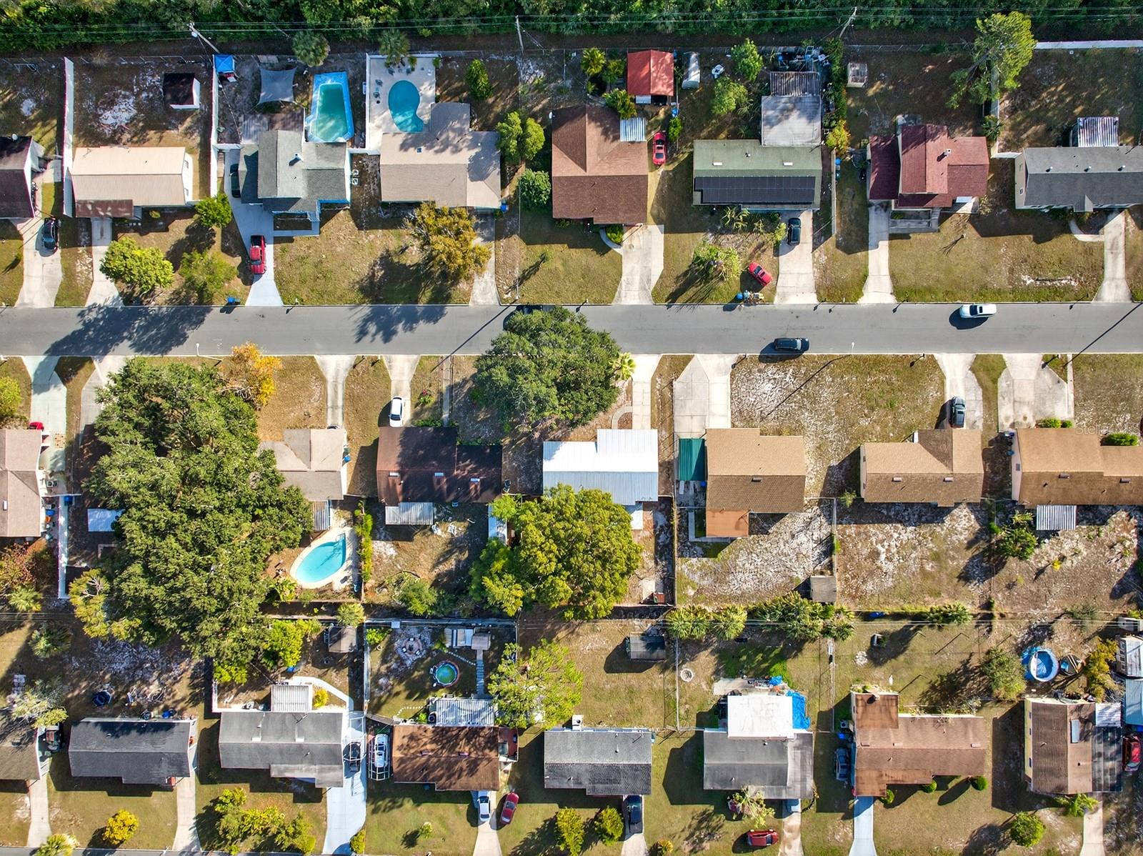 LAKE PARKER MANOR - Residential