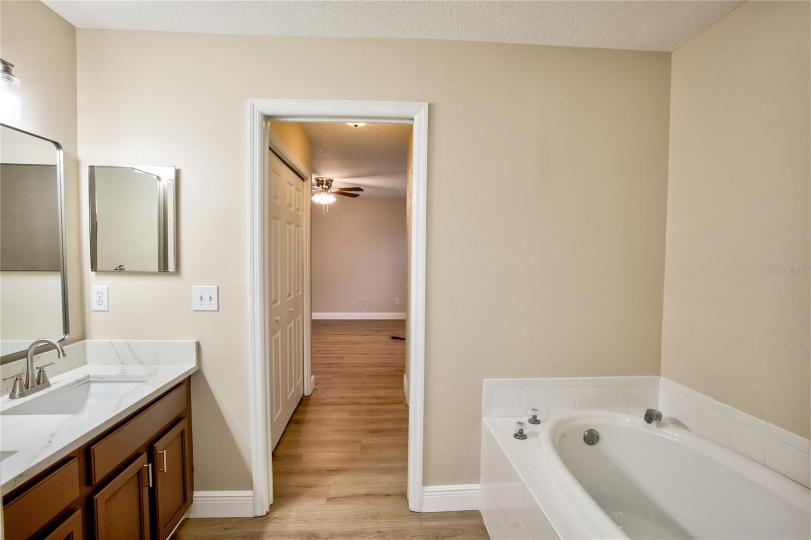 BELLINGHAM OAKS - Residential Lease