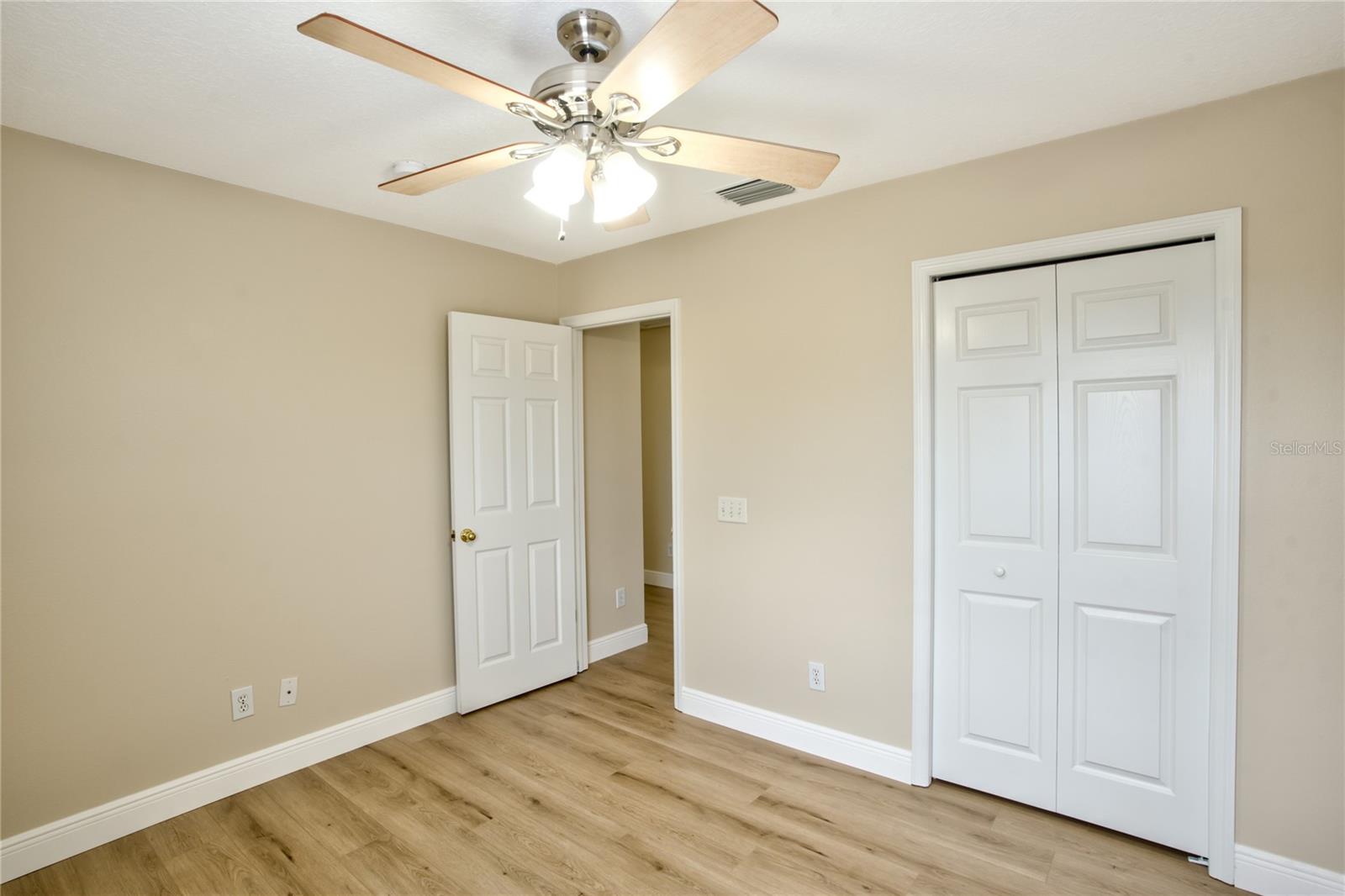 BELLINGHAM OAKS - Residential Lease