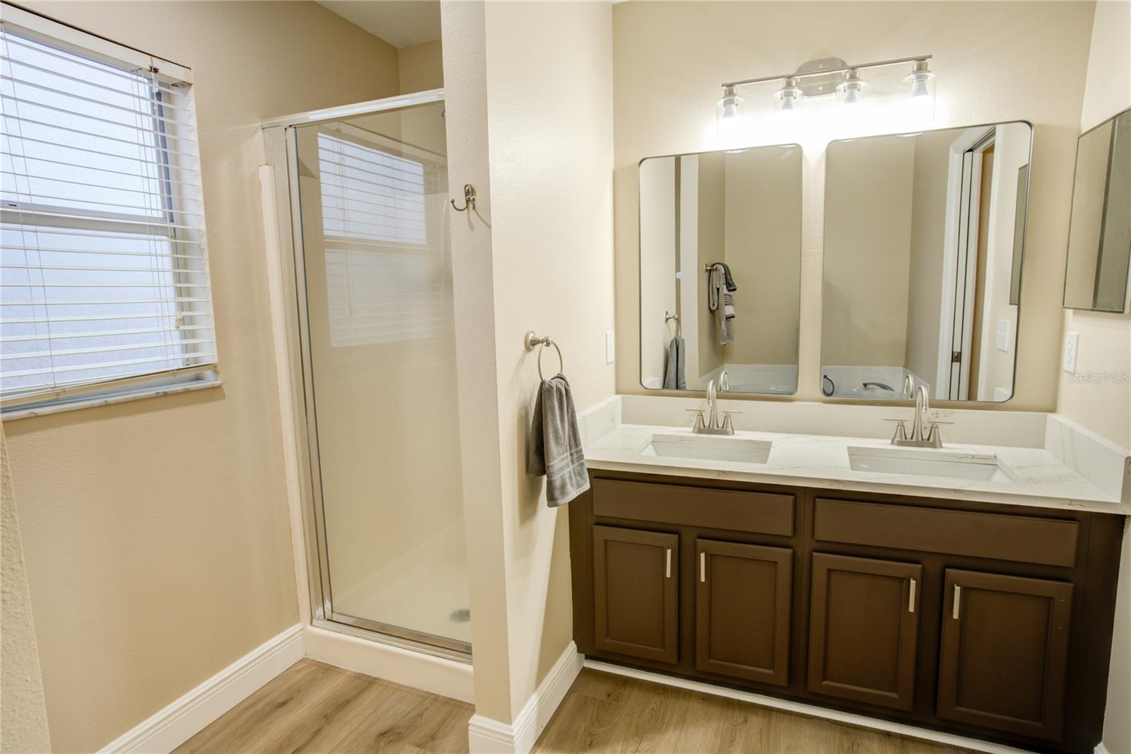 BELLINGHAM OAKS - Residential Lease