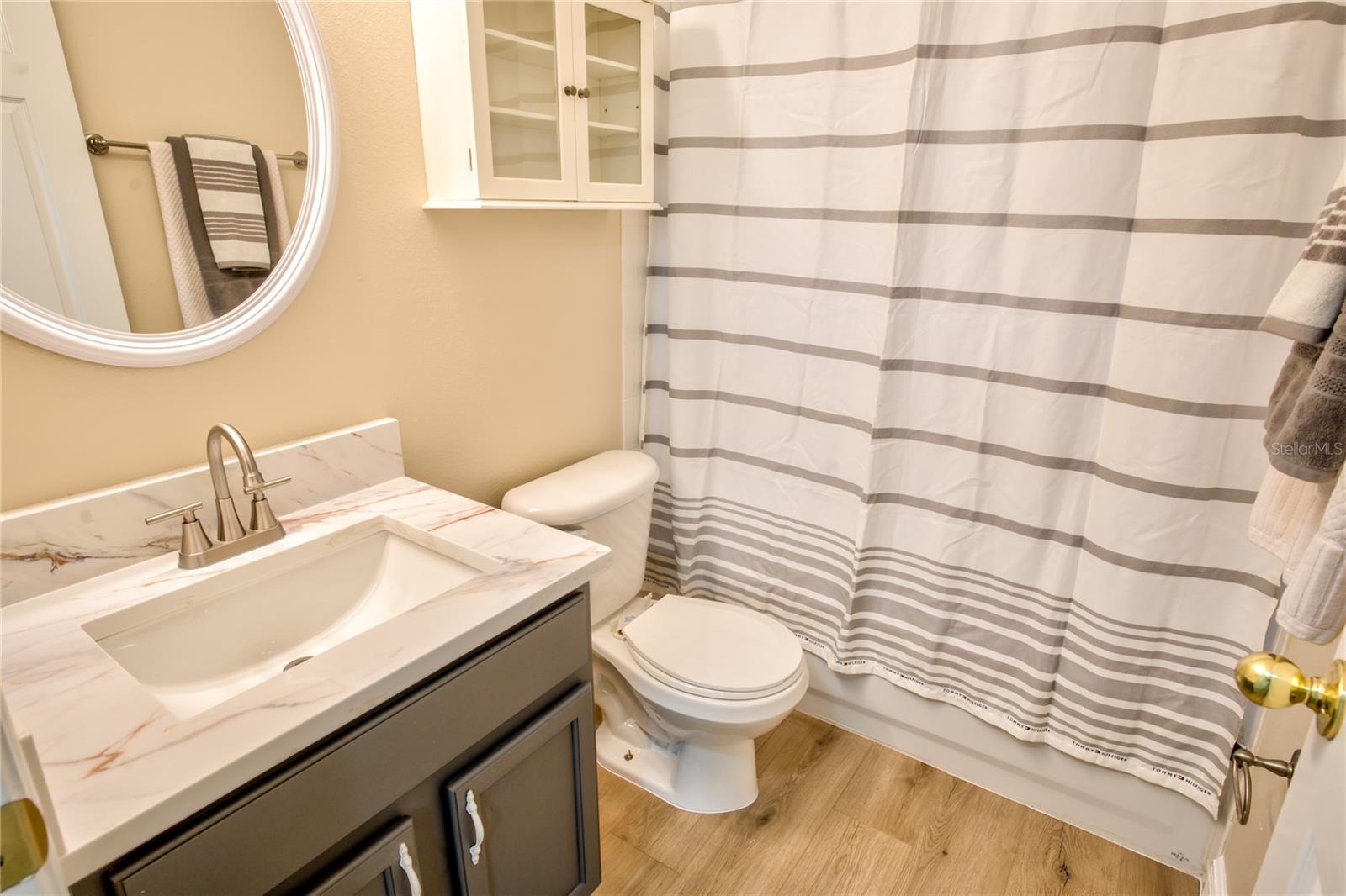 BELLINGHAM OAKS - Residential Lease