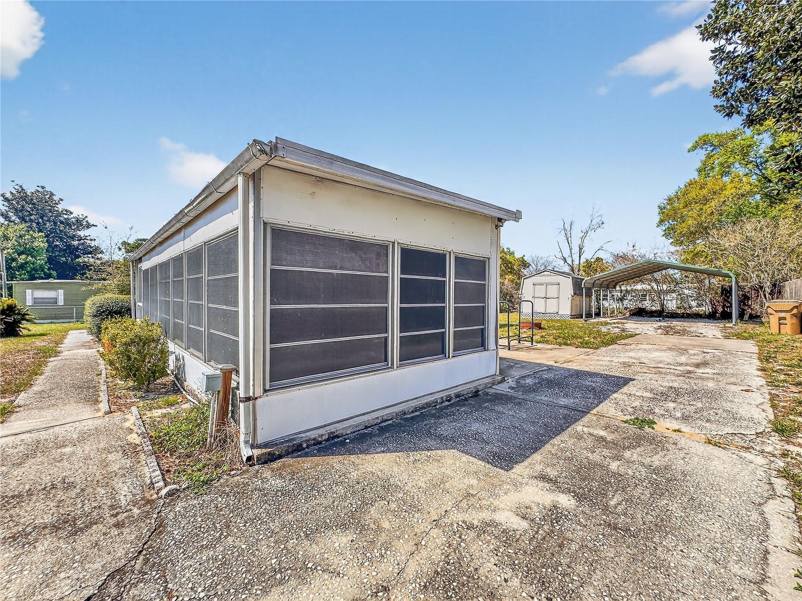 FLA FRUITLAND PARK TROP HOMESITES - Residential