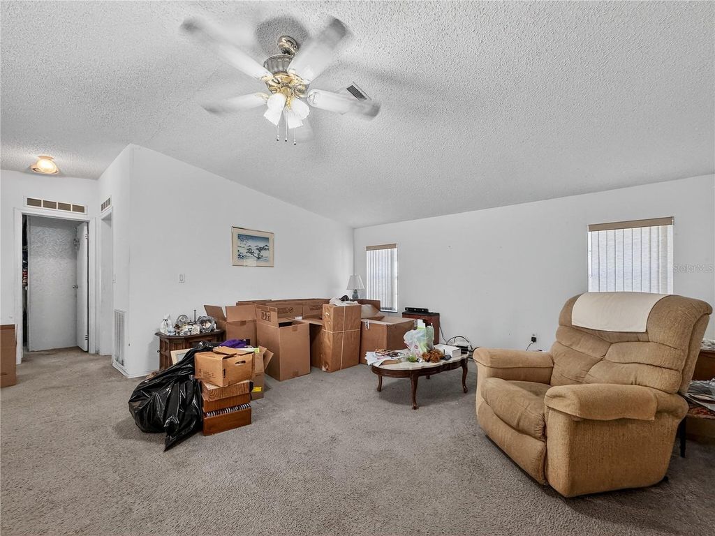 Photo of 1923 Leesburg Boulevard, Fruitland Park, FL 34731 (MLS # G5109581)