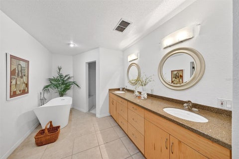 Tiny photo for 44228 Parkway Lane, Altoona, FL 32702 (MLS # G5112976)
