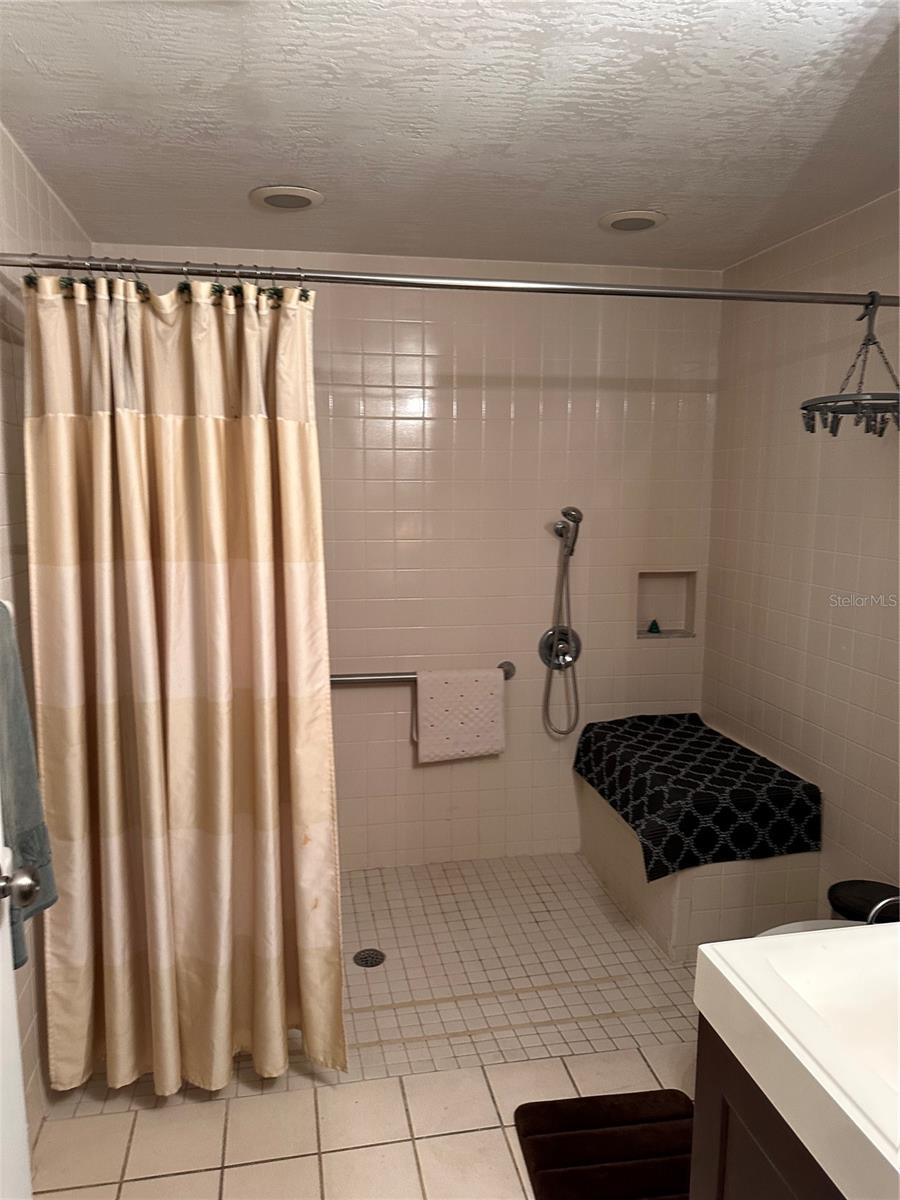 SHADOW LAKES - Residential