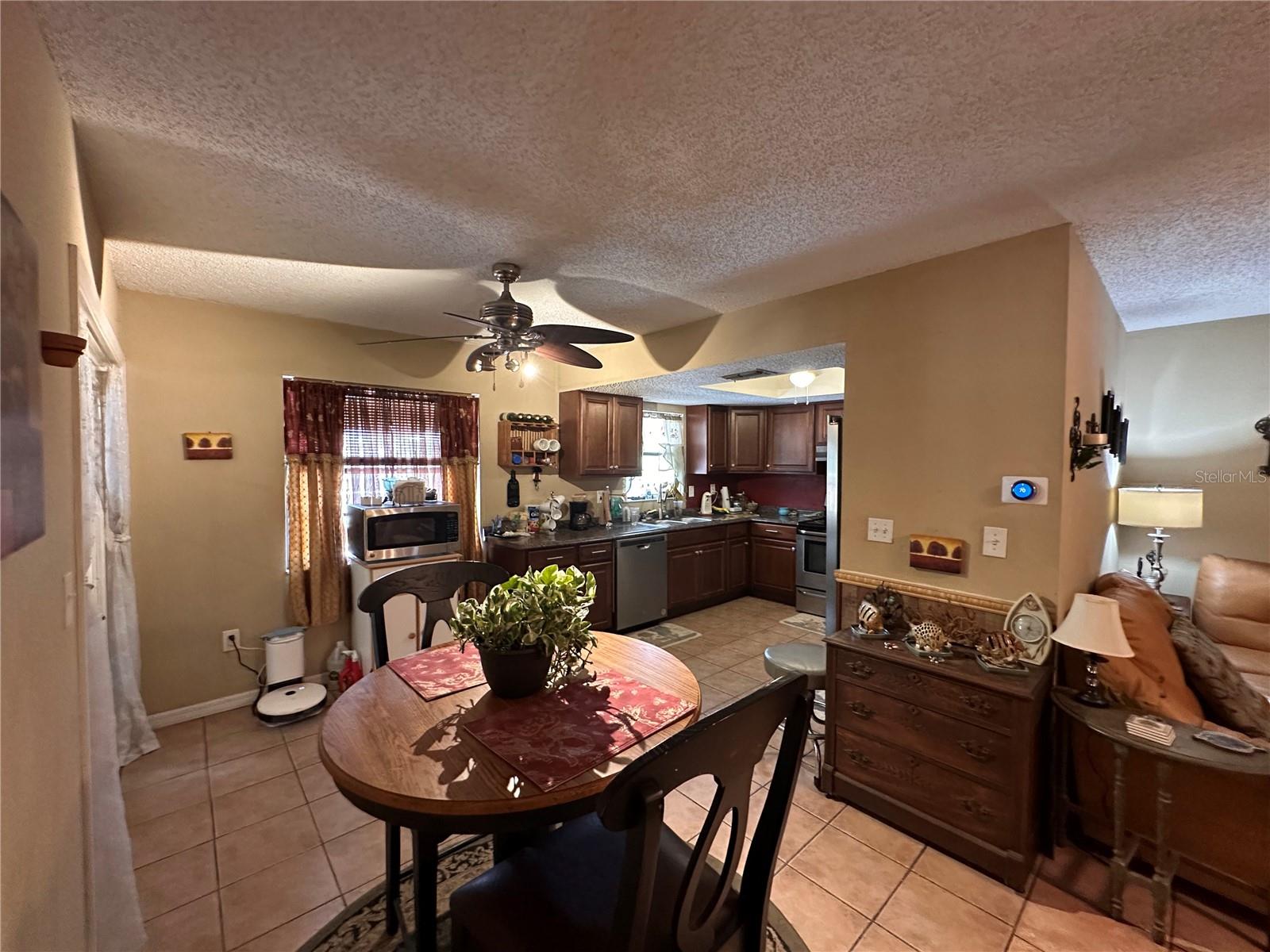 SHADOW LAKES - Residential