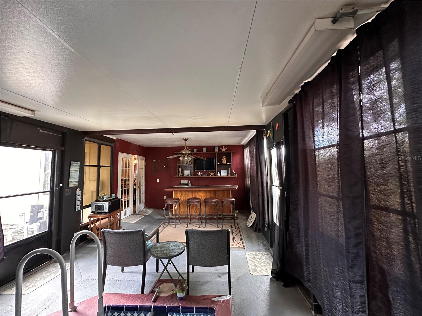 SHADOW LAKES - Residential