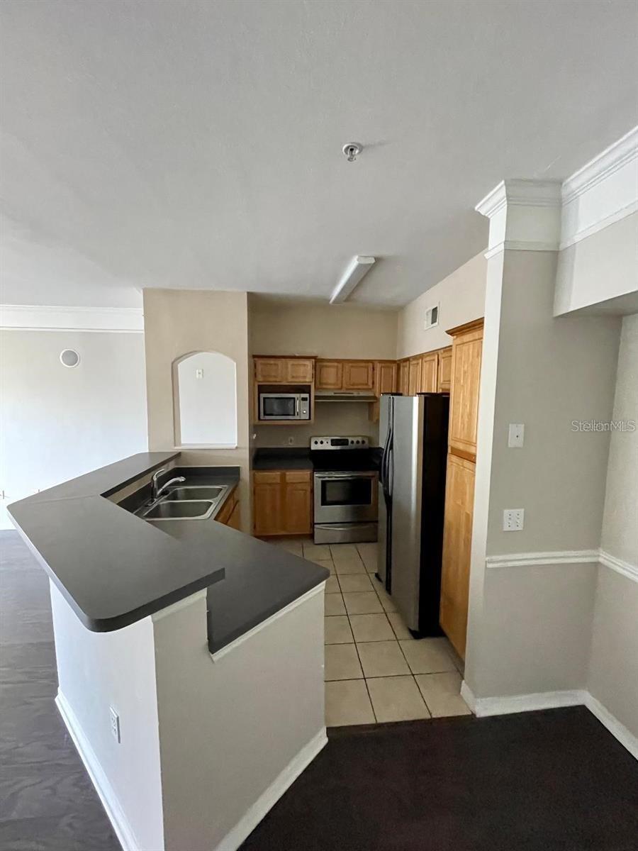 HAMPTONS/METROWEST - Residential Lease