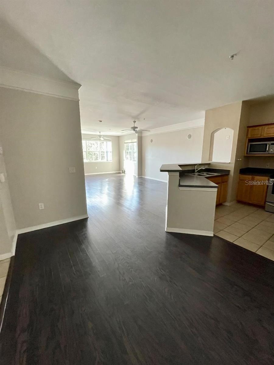 HAMPTONS/METROWEST - Residential Lease