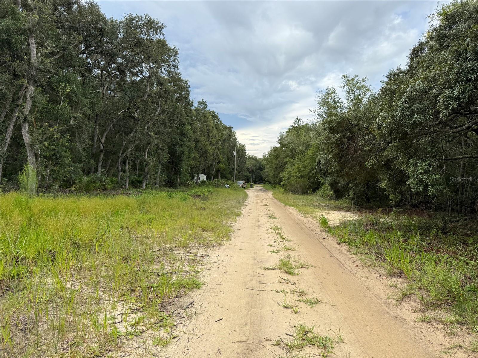 INTERLACHEN LAKES ESTATES - Land