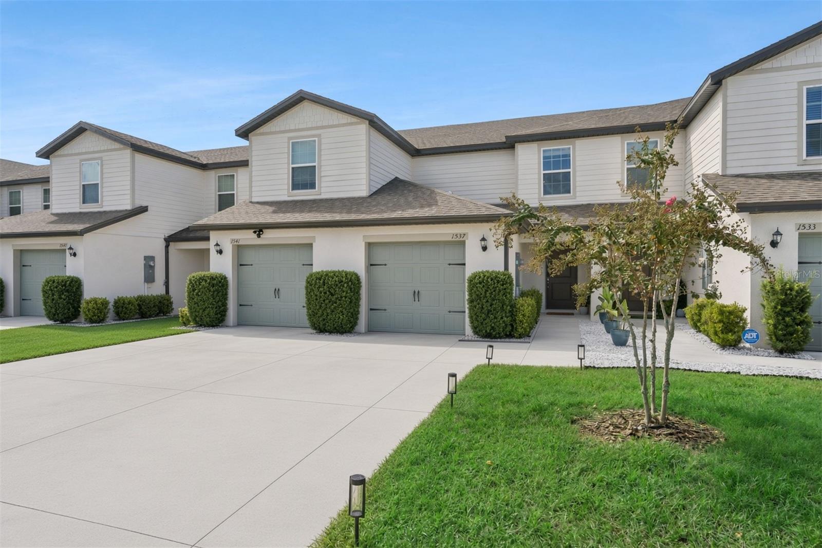 1537 WYNFORD CIRCLE