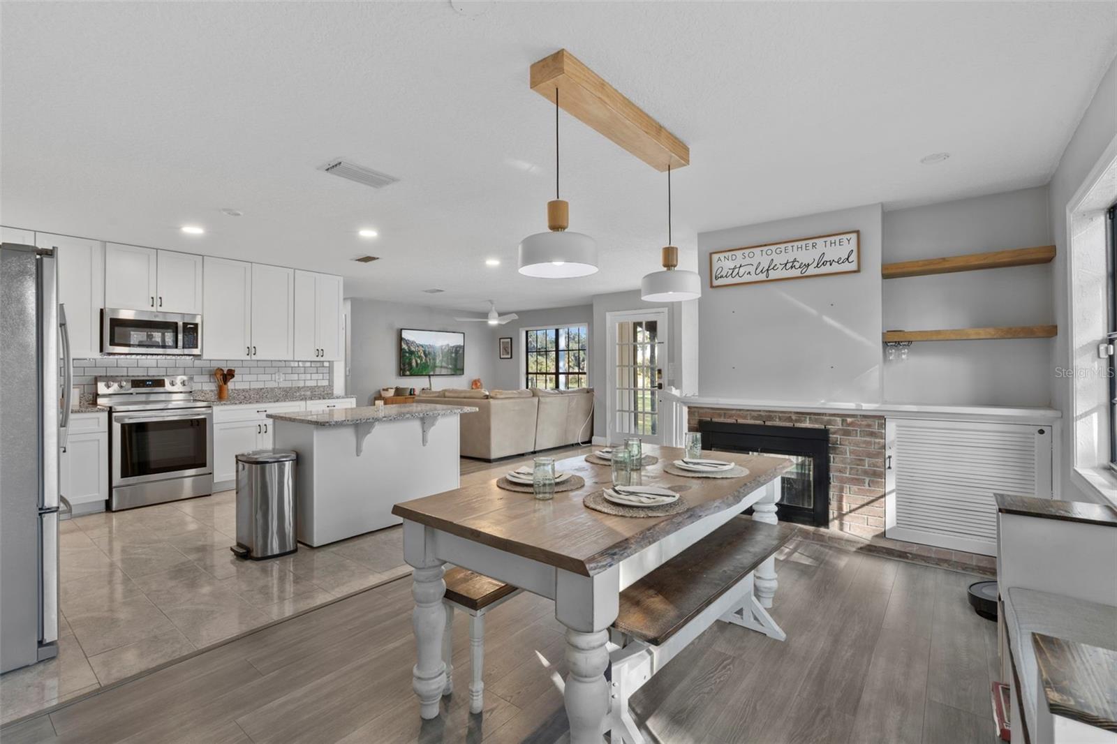 VALENCIA PARK - Residential