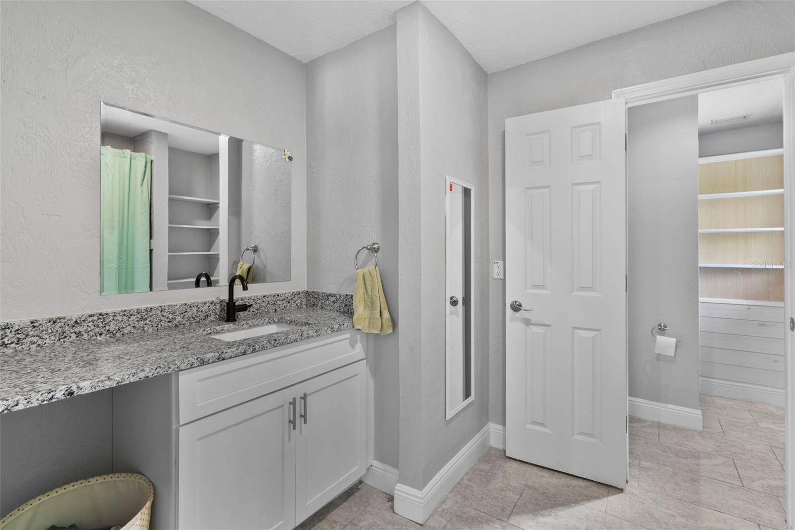 VALENCIA PARK - Residential