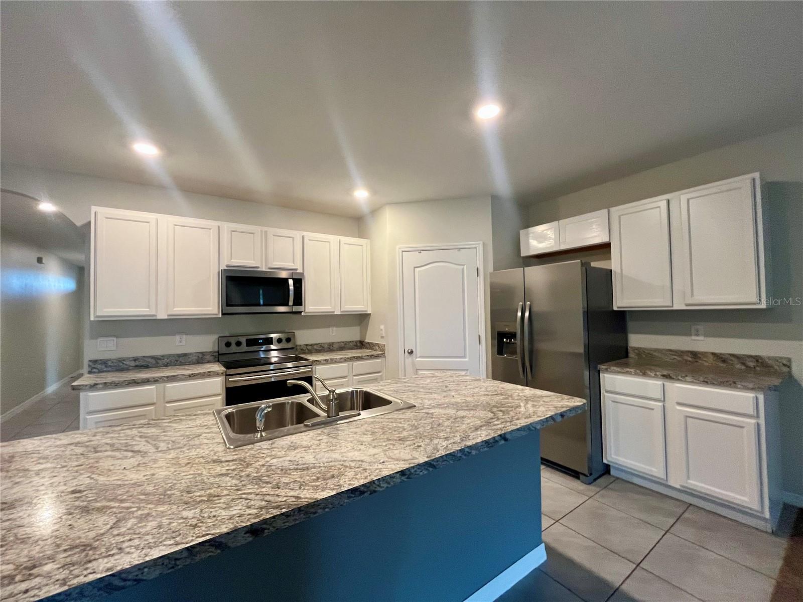 AUBURN GROVE PH I - Residential Lease