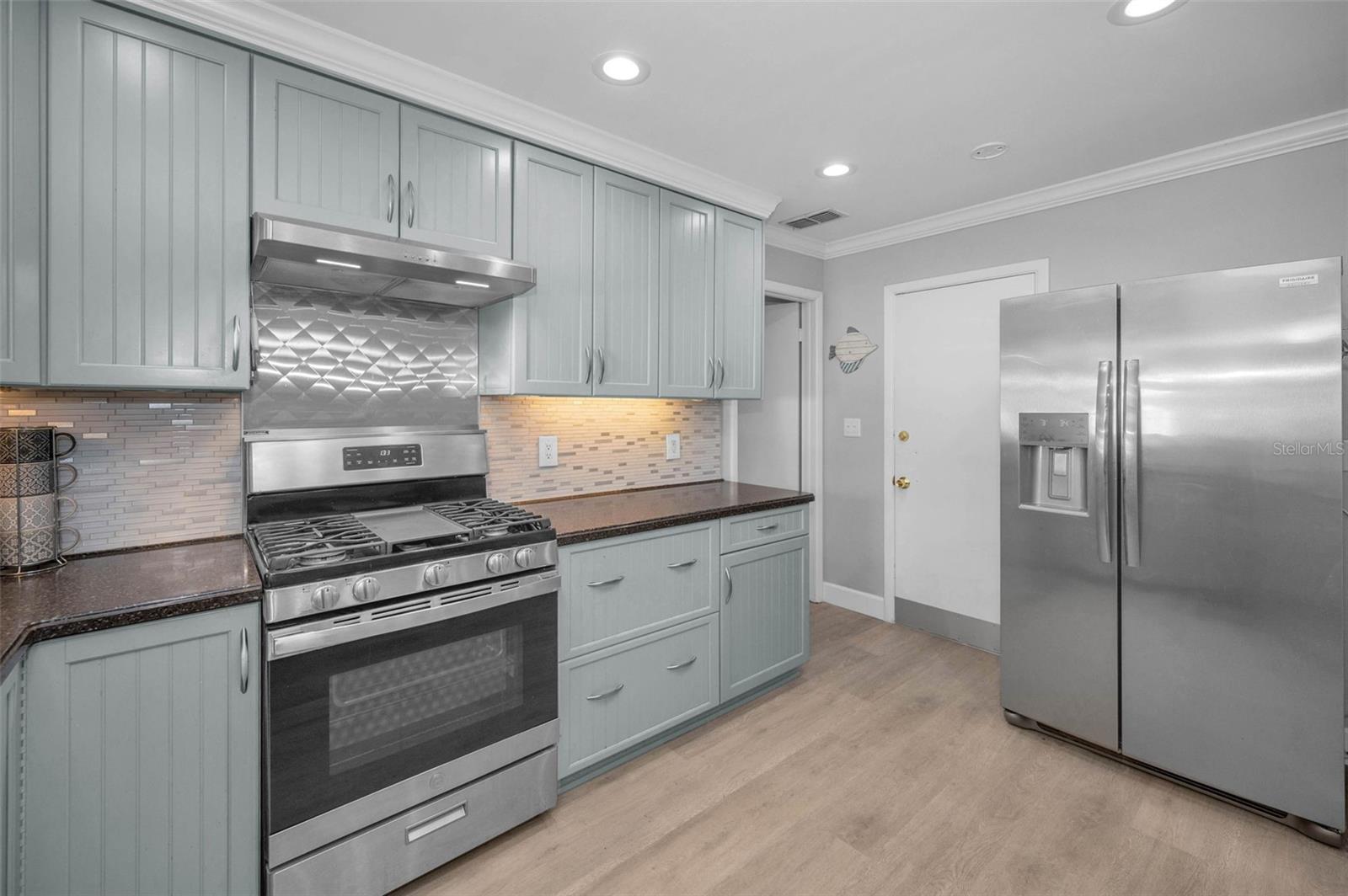 MAXIMO MOORINGS - Residential