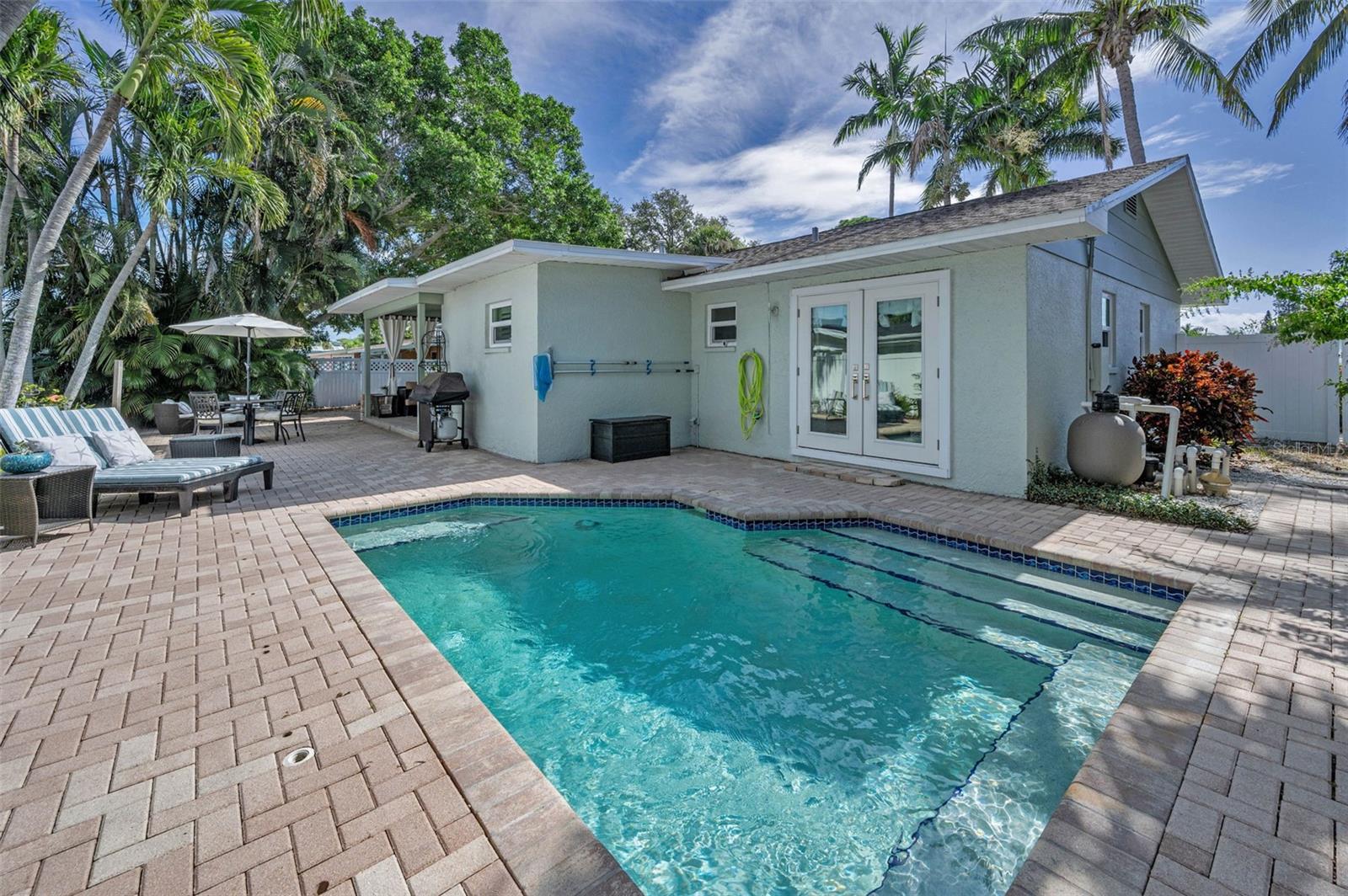 MAXIMO MOORINGS - Residential