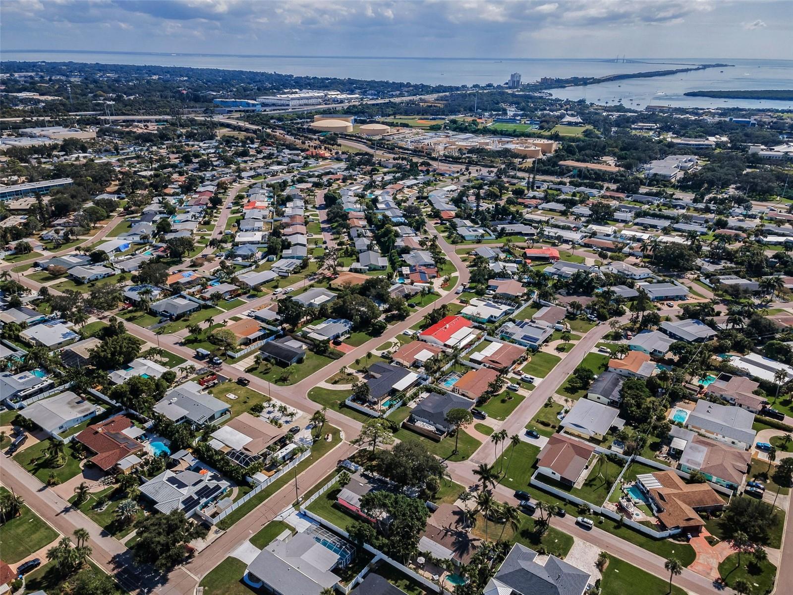 MAXIMO MOORINGS - Residential