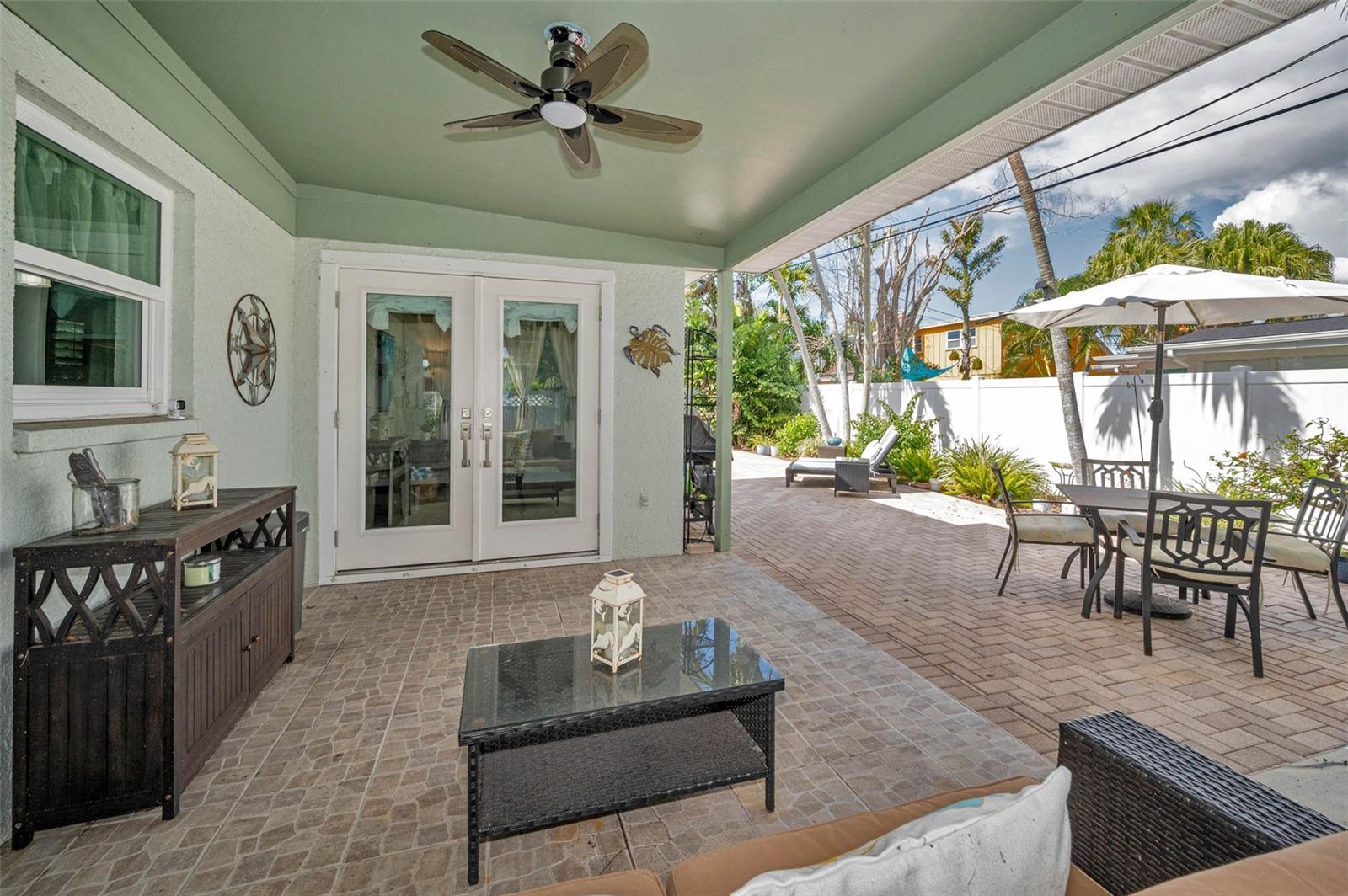 MAXIMO MOORINGS - Residential