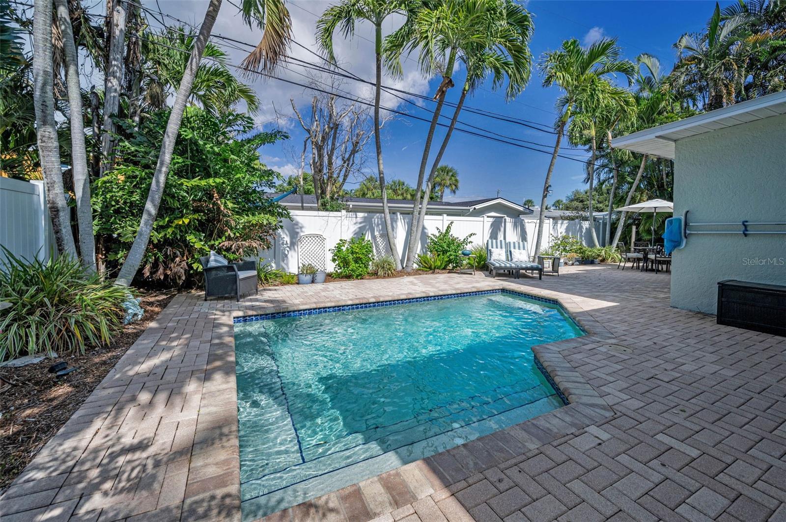 MAXIMO MOORINGS - Residential