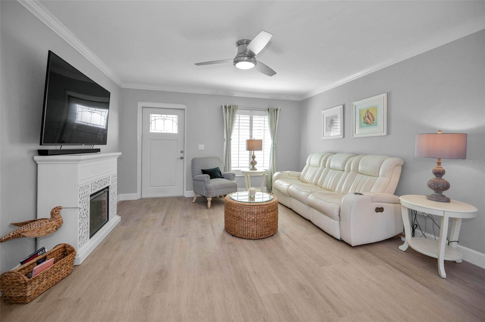 MAXIMO MOORINGS - Residential