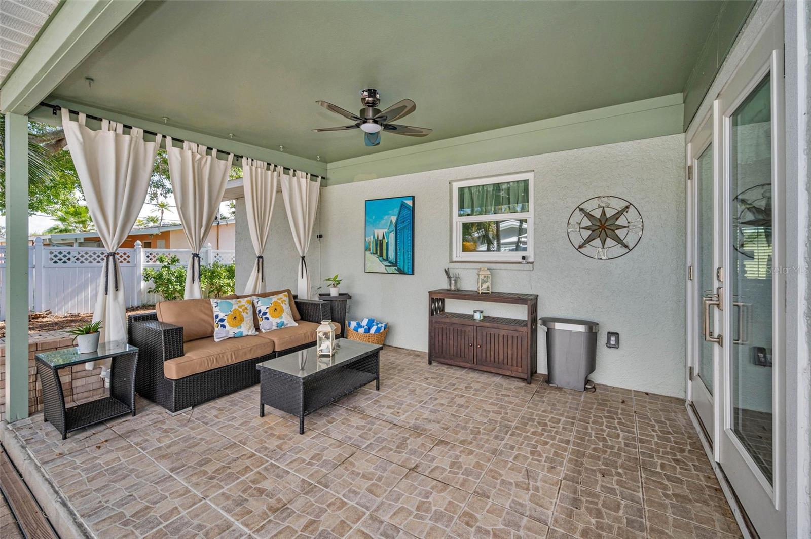 MAXIMO MOORINGS - Residential