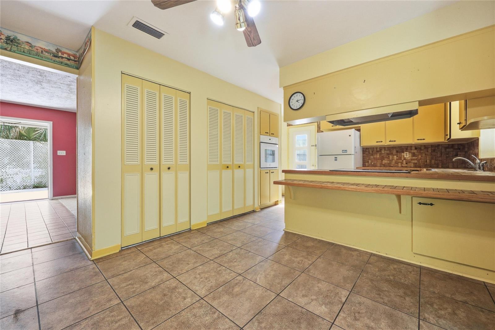 PALM VIEW ESTATES - Residential